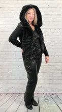 Load image into Gallery viewer, Faux Fur Vest