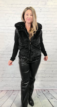 Load image into Gallery viewer, Faux Fur Vest