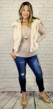 Load image into Gallery viewer, Faux Fur Vest