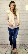 Load image into Gallery viewer, Faux Fur Vest