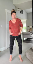 Load image into Gallery viewer, The Sweetheart Sweater