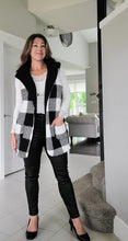 Load image into Gallery viewer, Plaid Reversible Vest