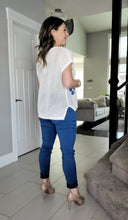 Load image into Gallery viewer, Coastal Daisy Knit