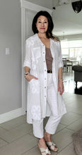 Load image into Gallery viewer, White Blossom Button Up