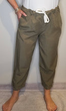 Load image into Gallery viewer, Tencel Crop Joggers