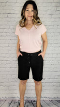 Load image into Gallery viewer, Bermuda Shorts