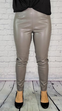 Load image into Gallery viewer, Faux Leather Tregging