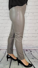 Load image into Gallery viewer, Faux Leather Tregging