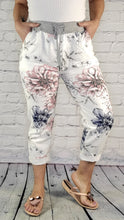 Load image into Gallery viewer, Knit Floral Joggers