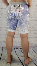 Load image into Gallery viewer, Cotton Stretch Floral Shorts