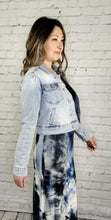 Load image into Gallery viewer, Crop Denim Jacket