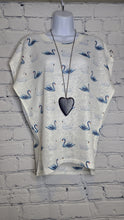 Load image into Gallery viewer, Swan Tee