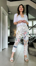 Load image into Gallery viewer, Statement Amour Joggers
