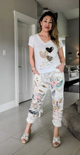Load image into Gallery viewer, Statement Amour Joggers
