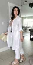 Load image into Gallery viewer, White Blossom Button Up
