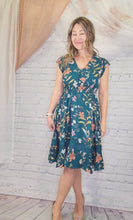 Load and play video in Gallery viewer, Laguna Bloom Dress
