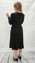 Load image into Gallery viewer, Knit Faux Wrap Dress with belt
